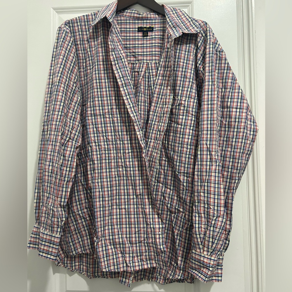 Men’s button down plaid shirt